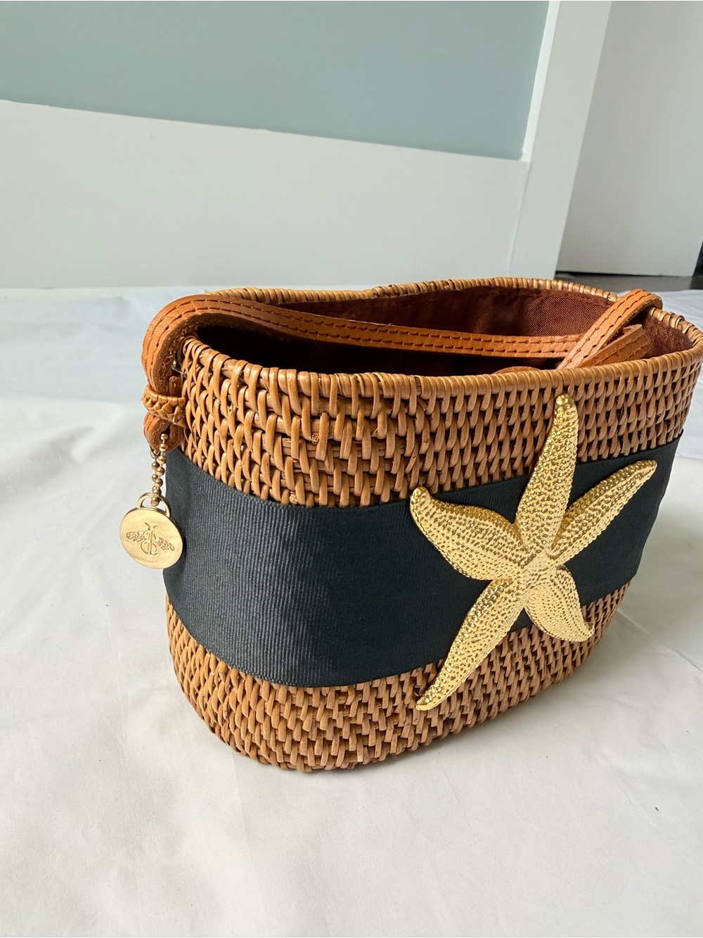 Lisi Lerch Bosom Buddy Handwoven Ata Grass Crossbody Bag - Picture 6 of 9